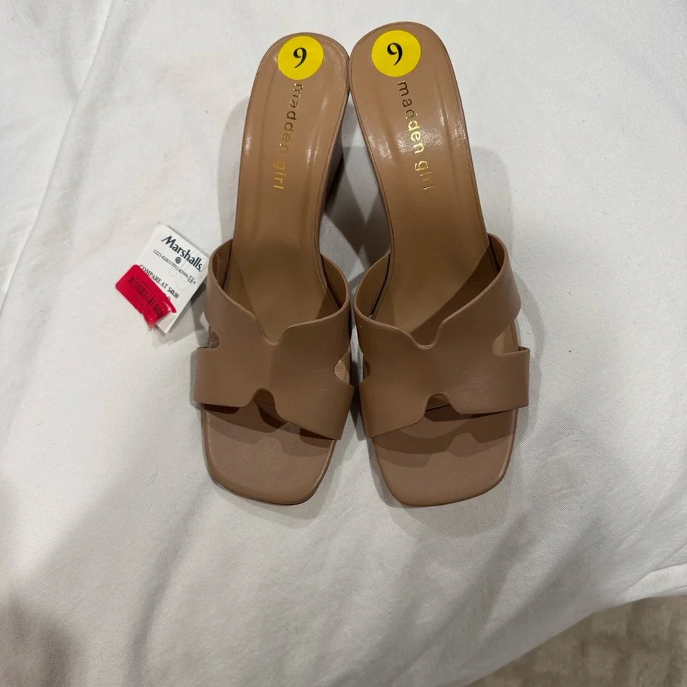 Madden Girl Women's Brown Mules - Picture 4 of 4